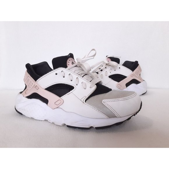 Nike Huarache Run White Pink Black Size 6Y - Picture 1 of 9